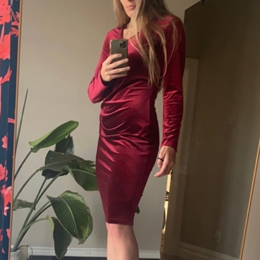•Nordstrom Raspberry Midi Dress•